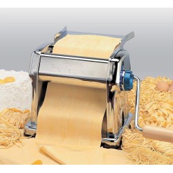 MACHINE A PÂTE MANUELLE - 300X220XHT250 MM
