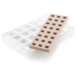 KIT MOULE POUR CHOCOLAT - 24 cubes 21x21xht20.5 mm - 8.5ml